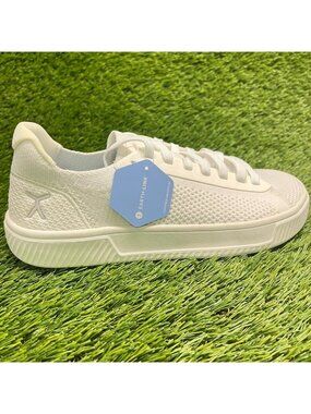 Flux Footwear Adapt Trainer White Womens Size 8 Athletic Knit Shoes Sneakers